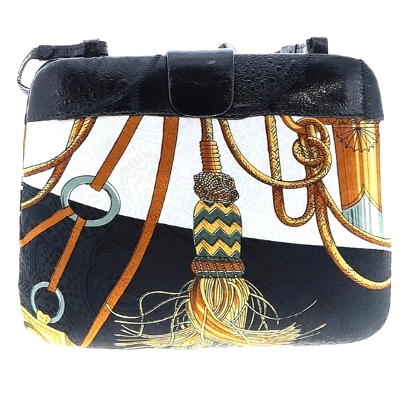 VINTAGE 70s Silk Blend Leather Shoulder Bag Made in the Philippines Gold Chain - Picture 5 of 11
